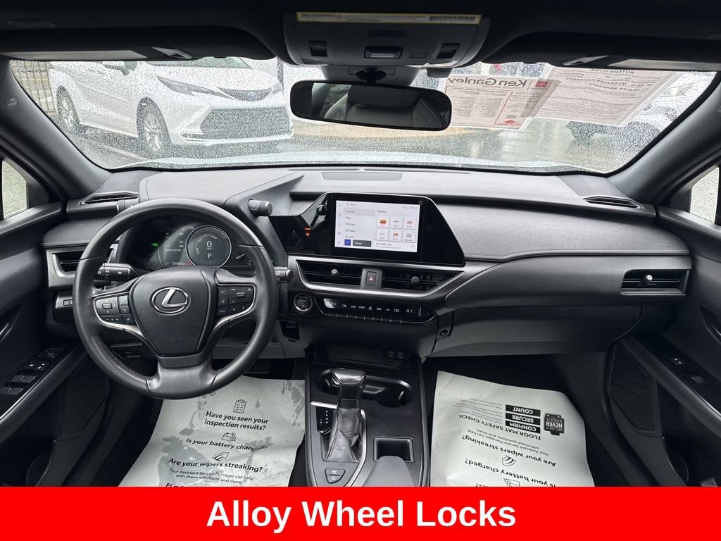 Used 2024 Lexus UX 250h AWD image 17