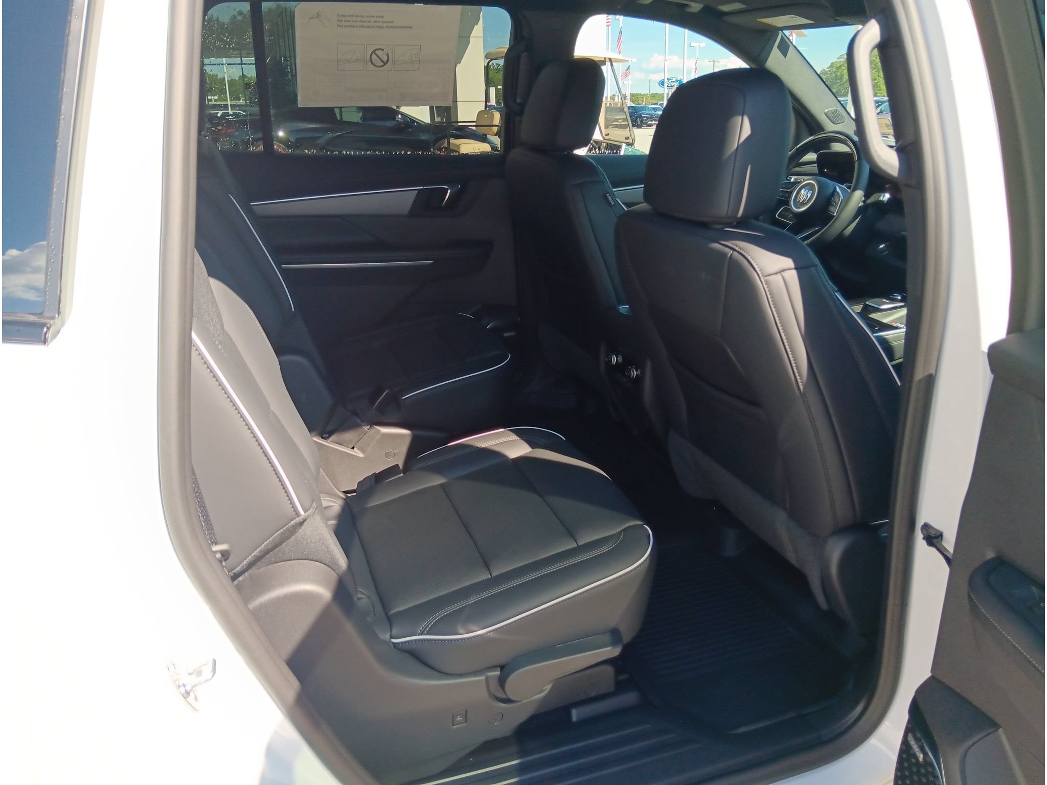 New 2027 Buick Enclave Sport Touring w/ Super Cruise Package AWD/4WD image 15