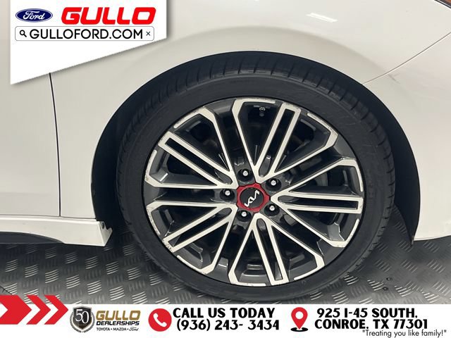 Used 2022 Kia Forte GT w/ GT Technology Package FWD image 30