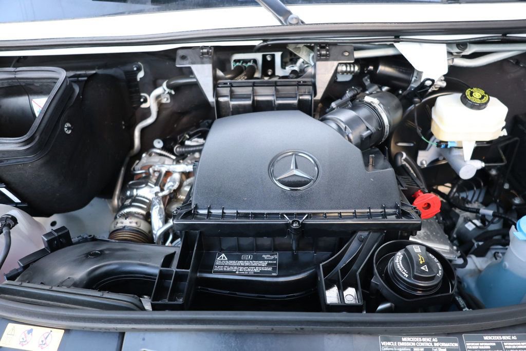 Used 2023 Mercedes-Benz Sprinter 4500 w/ Acoustic Package image 29