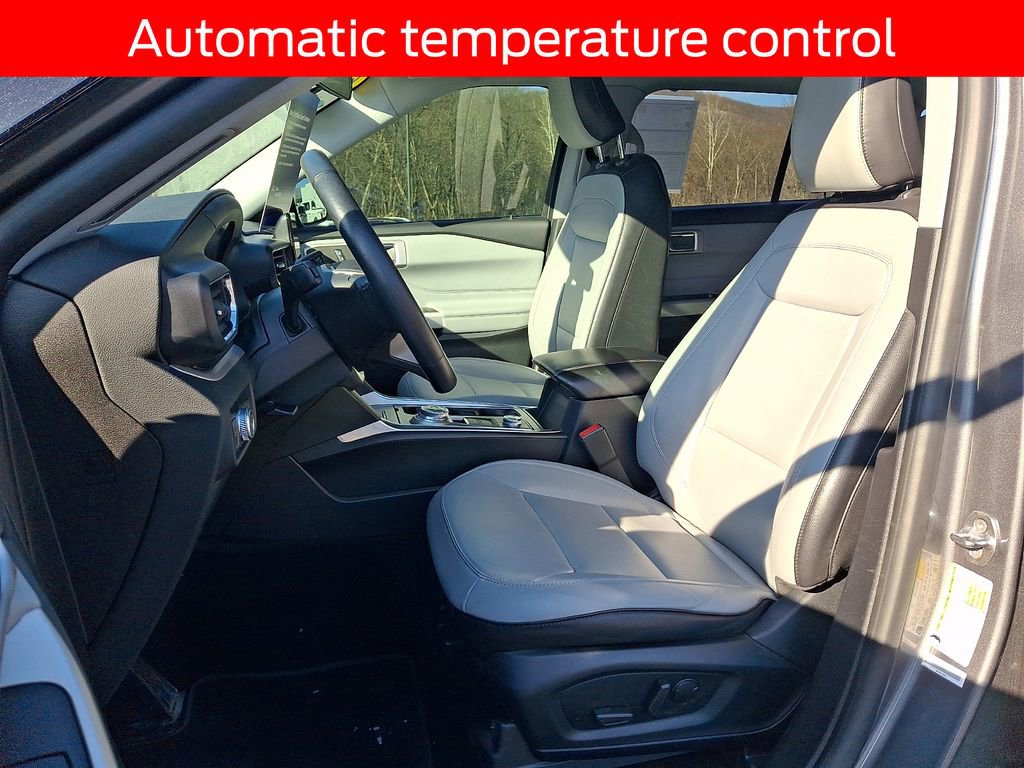 Certified 2021 Ford Explorer XLT w/ Equipment Group 202A image 13