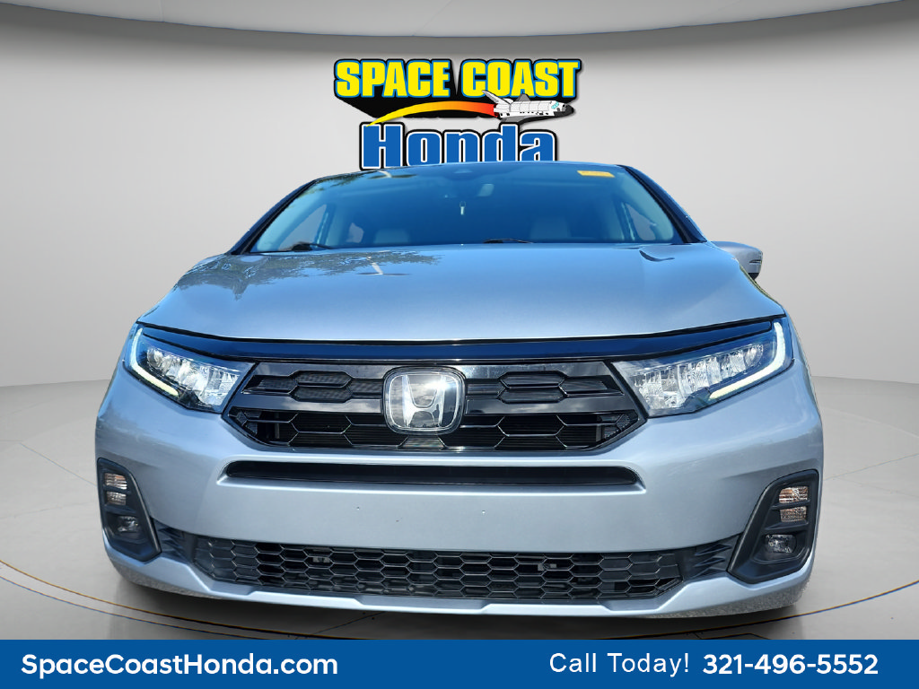 Used 2025 Honda Odyssey Touring image 11