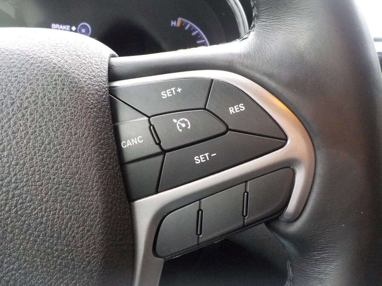 Used 2018 Jeep Grand Cherokee Limited image 21