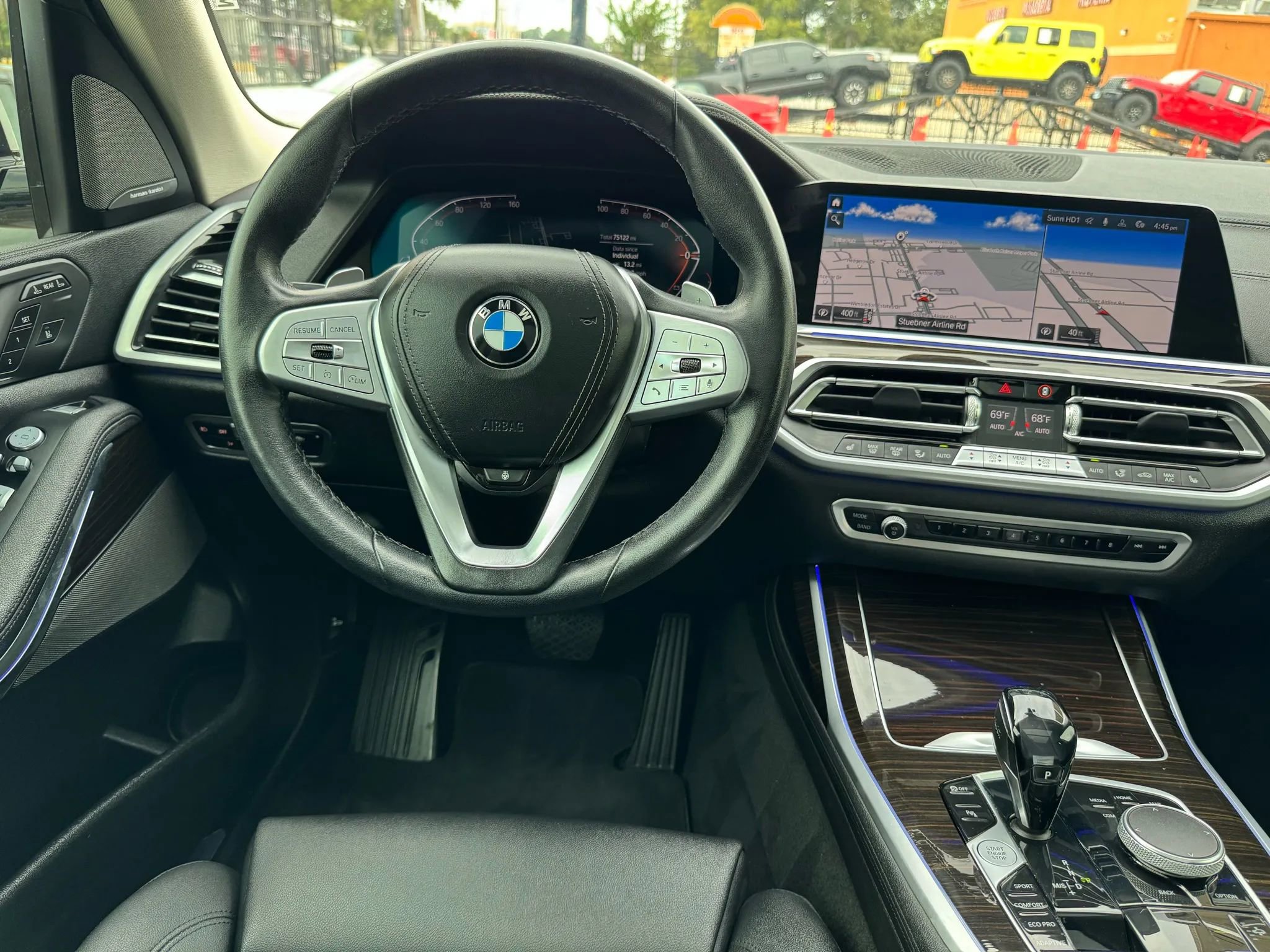 Used 2021 BMW X7 xDrive40i w/ Premium Package image 31