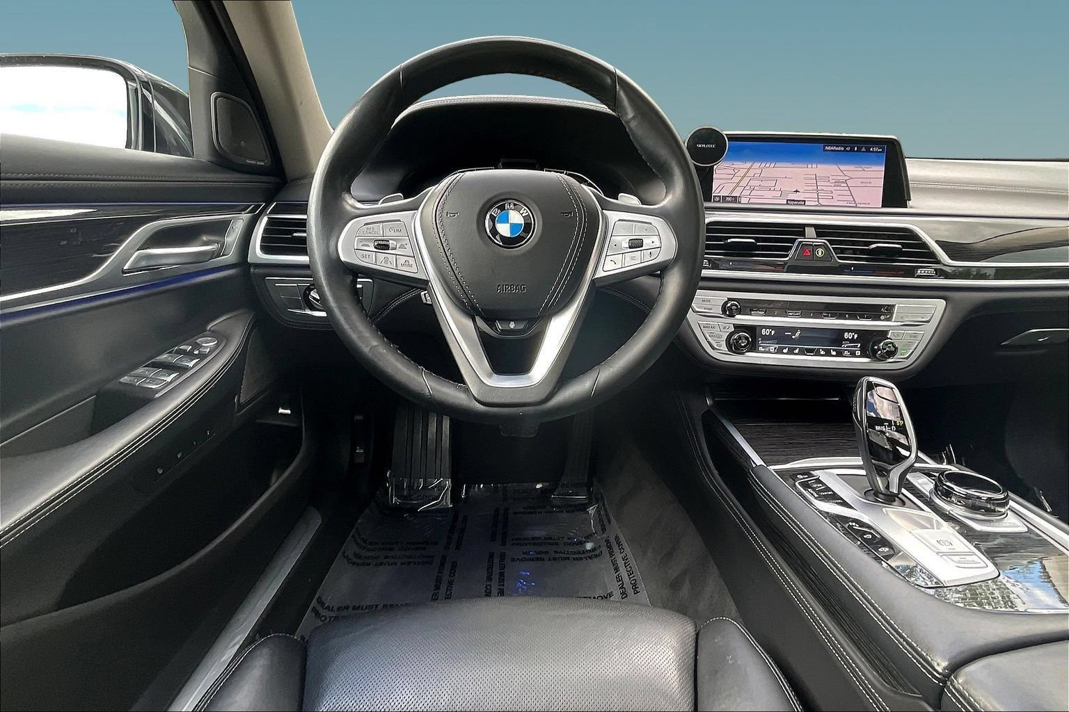 Used 2021 BMW 740i xDrive w/ Luxury Rear Seating Package AWD/4WD image 8