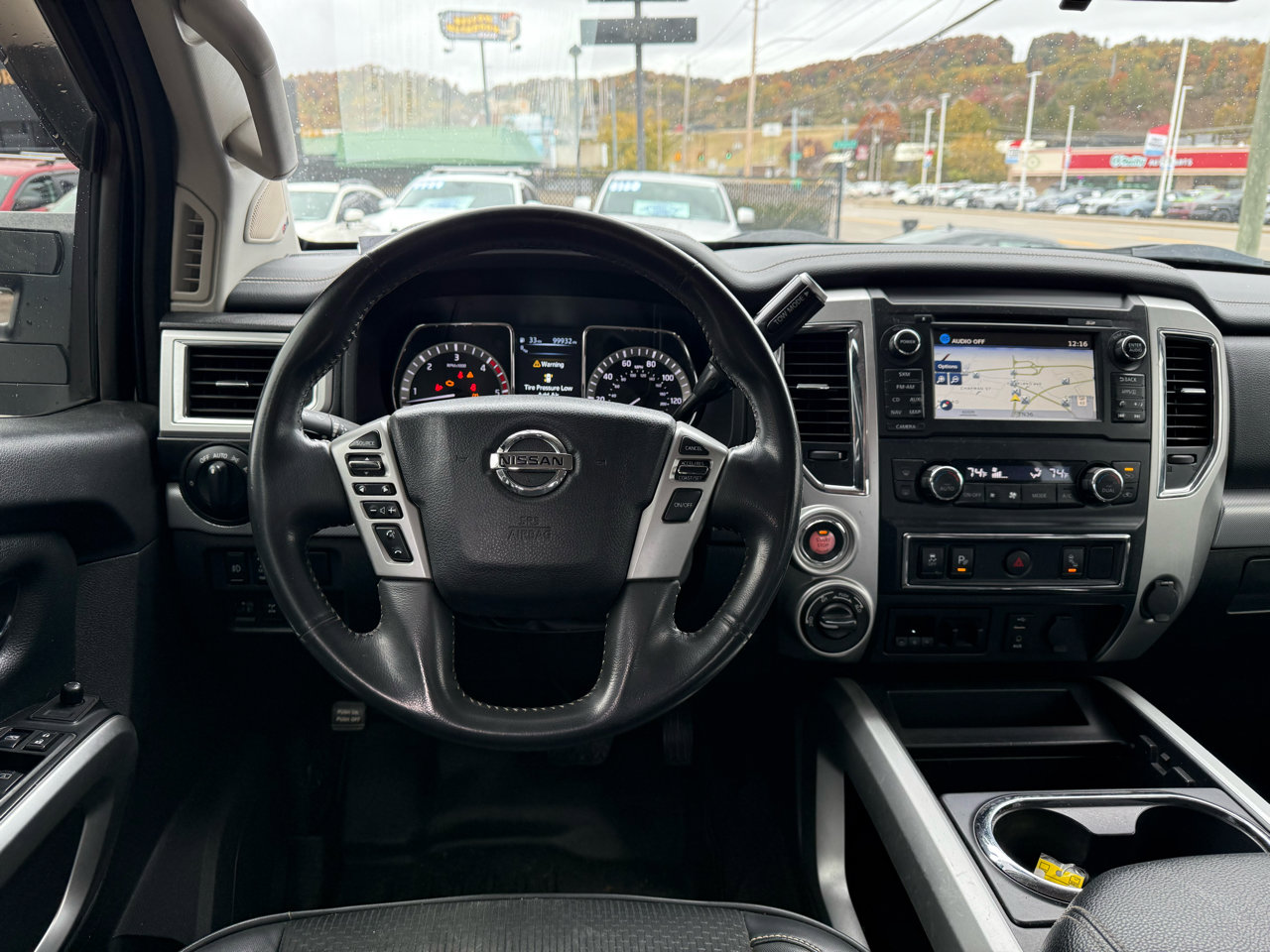 Used 2017 Nissan Titan PRO-4X image 3