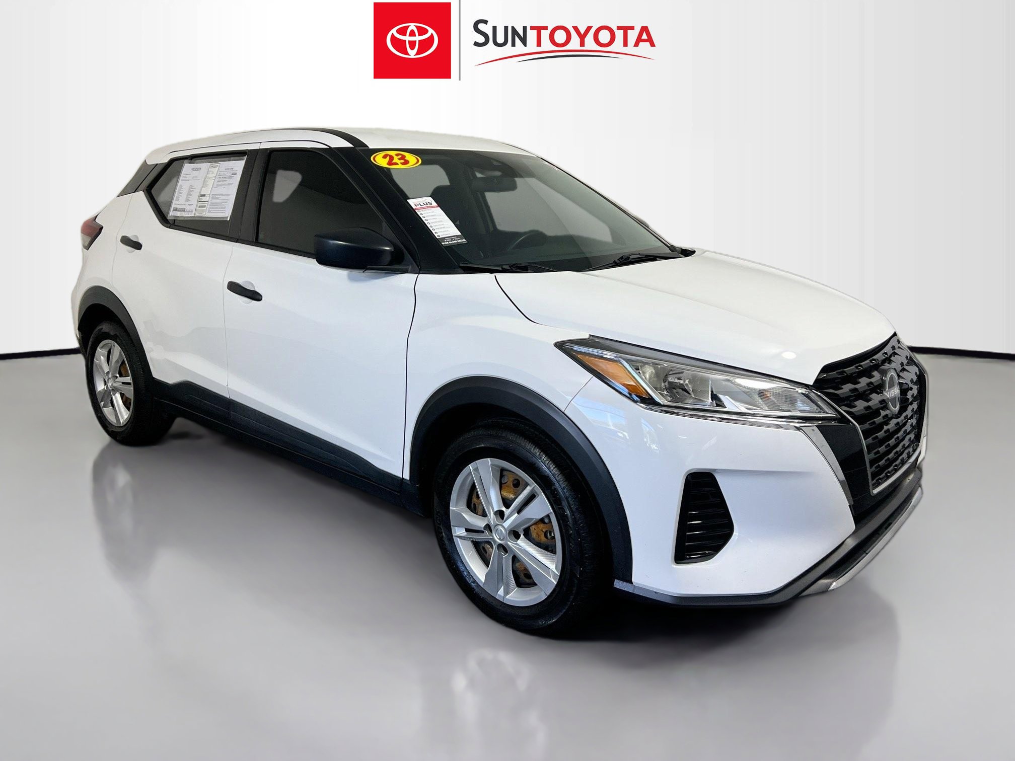 Used 2023 Nissan Kicks S video 1