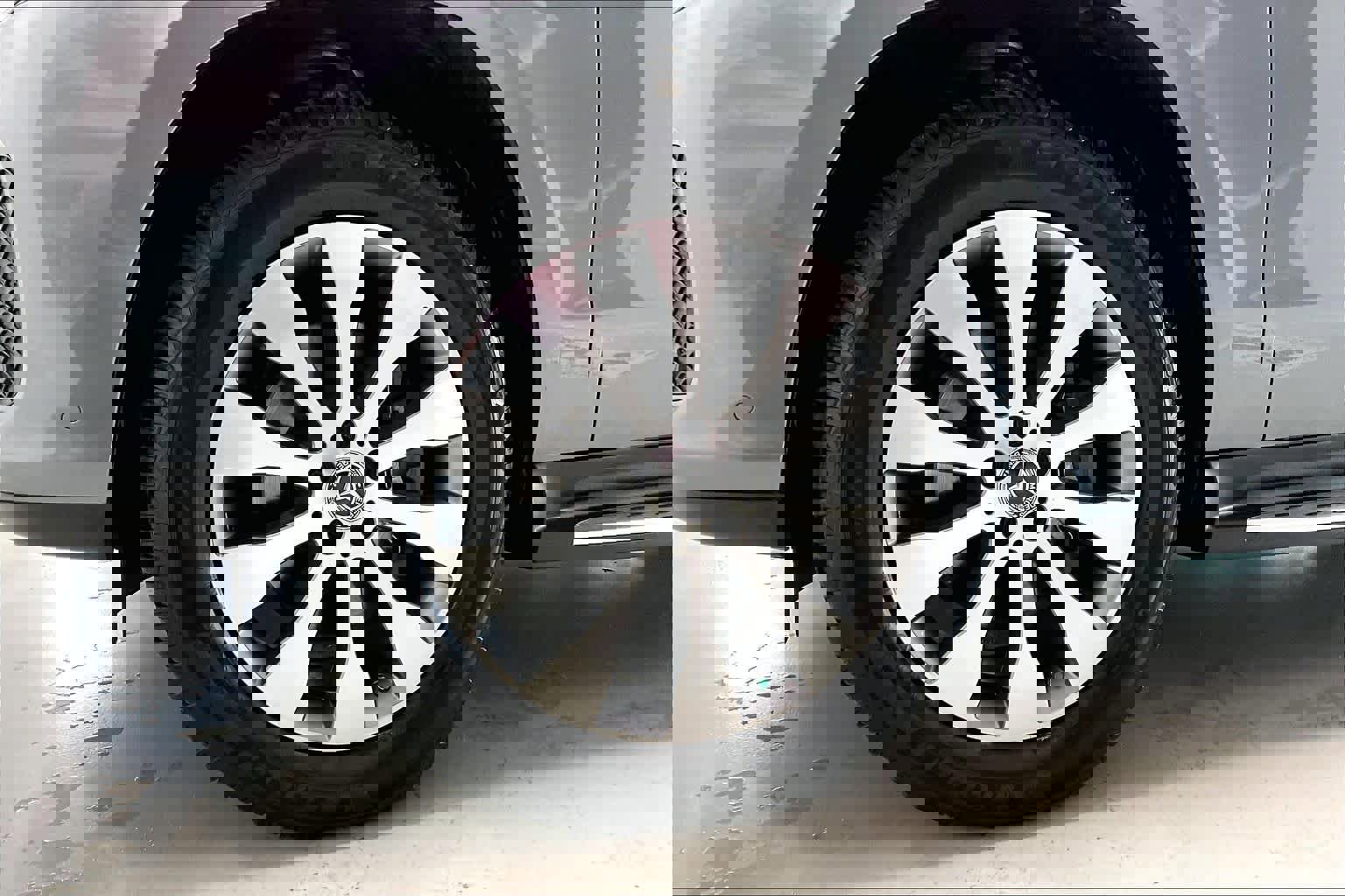 Used 2018 Mercedes-Benz GLS 450 4MATIC image 8