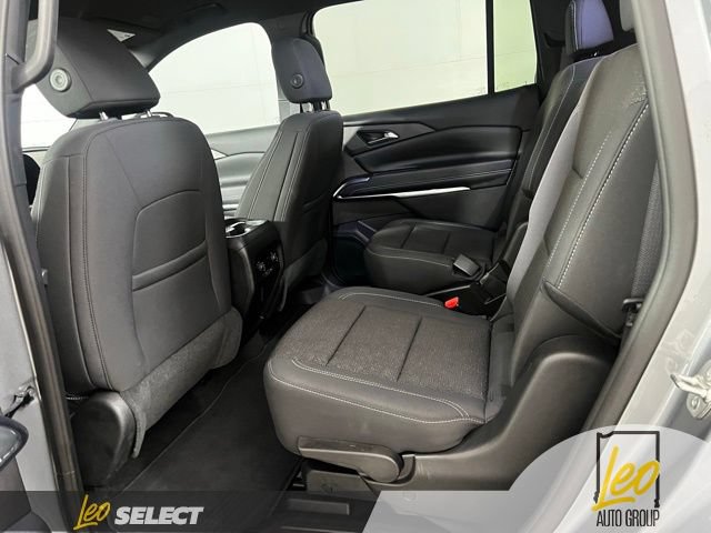 Used 2026 Chevrolet Traverse LT w/ Driver Confidence Package AWD/4WD image 7