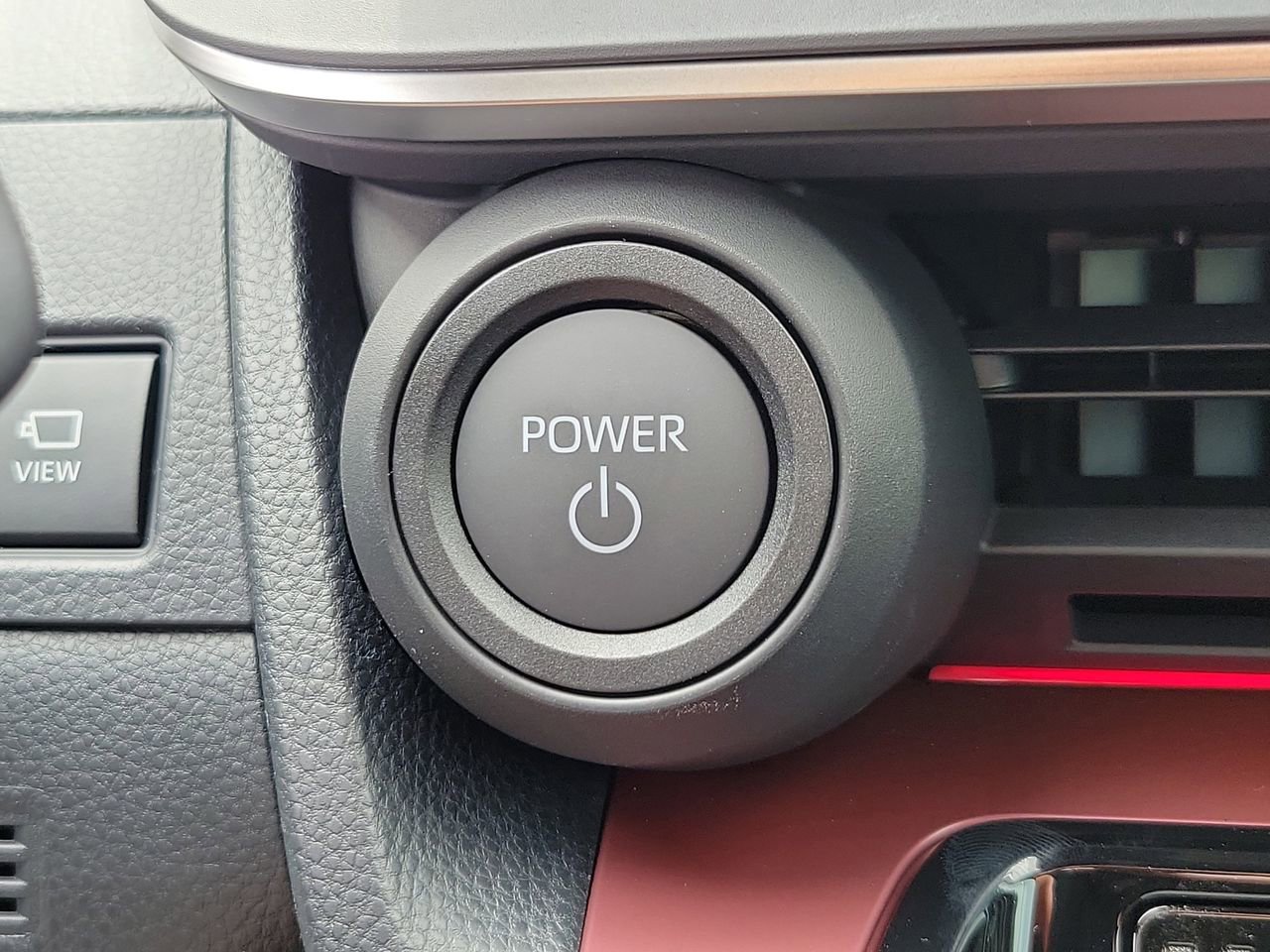 New 2026 Toyota Prius Plug-In Hybrid FWD image 31