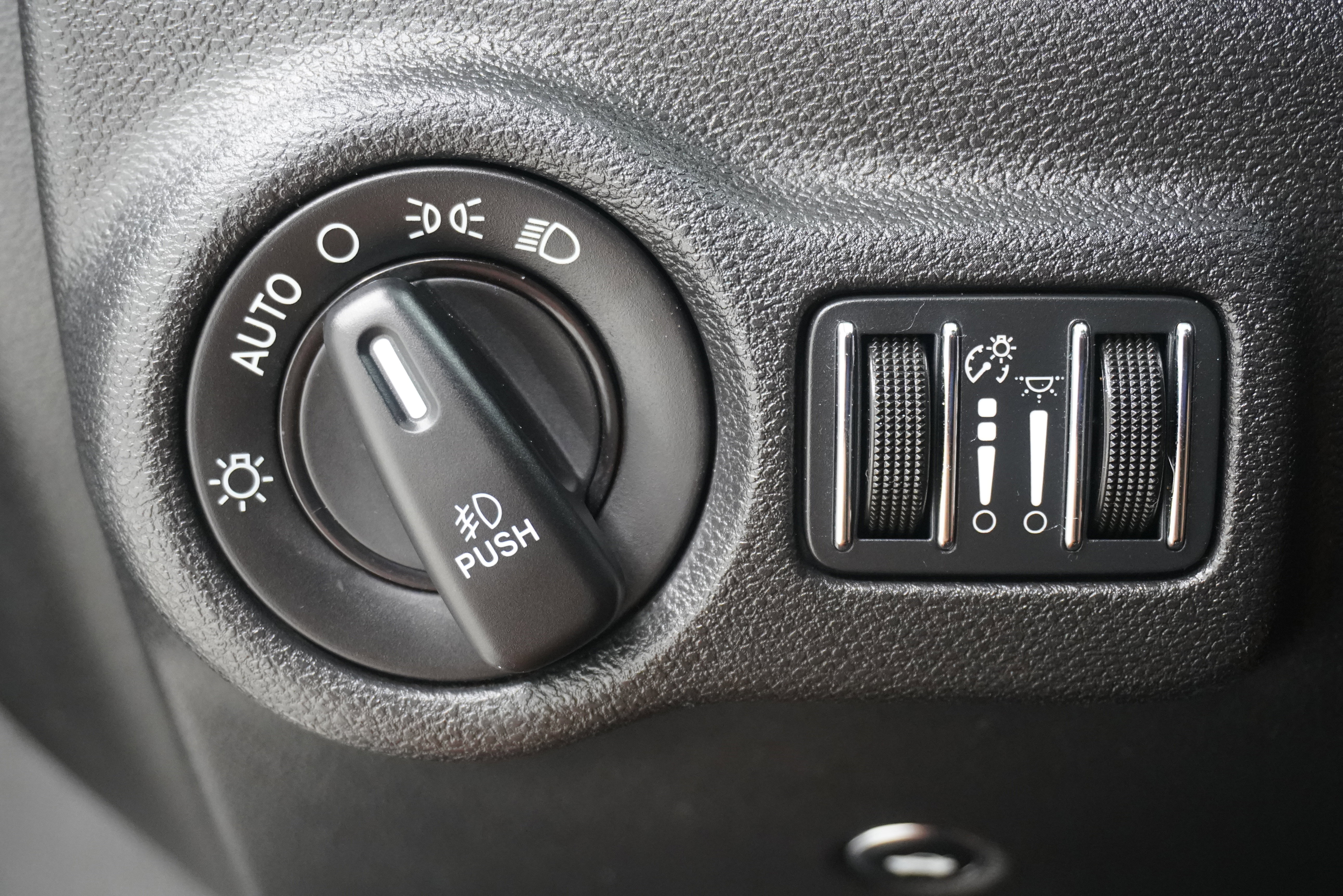 Used 2016 Dodge Dart SXT FWD image 19