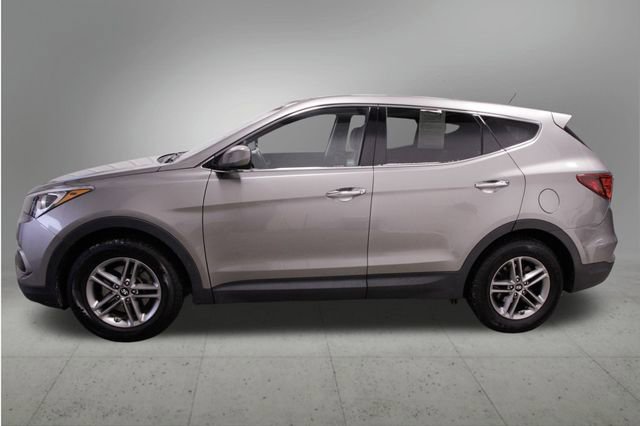 Used 2018 Hyundai Santa Fe Sport image 2