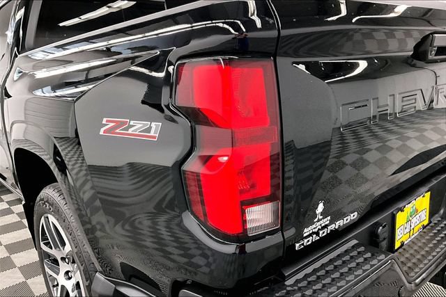 Used 2024 Chevrolet Colorado Z71 w/ Z71 Convenience Package 2 AWD/4WD image 34