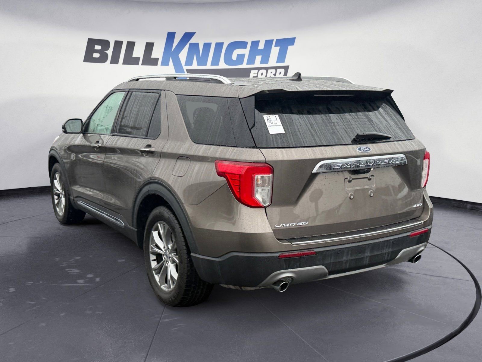 Used 2021 Ford Explorer Limited w/ Equipment Group 301A image 3