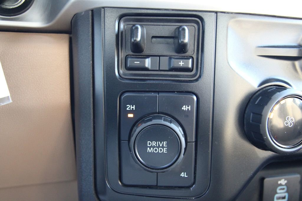 Used 2025 Ford F250 XLT image 22