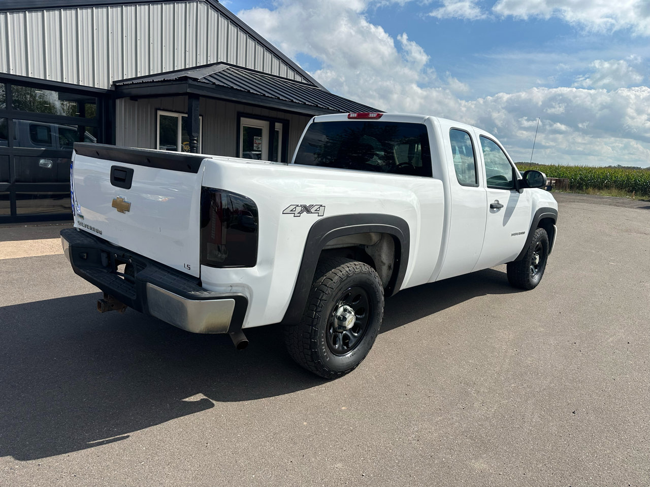 Used 2011 Chevrolet Silverado 1500 W/T image 6