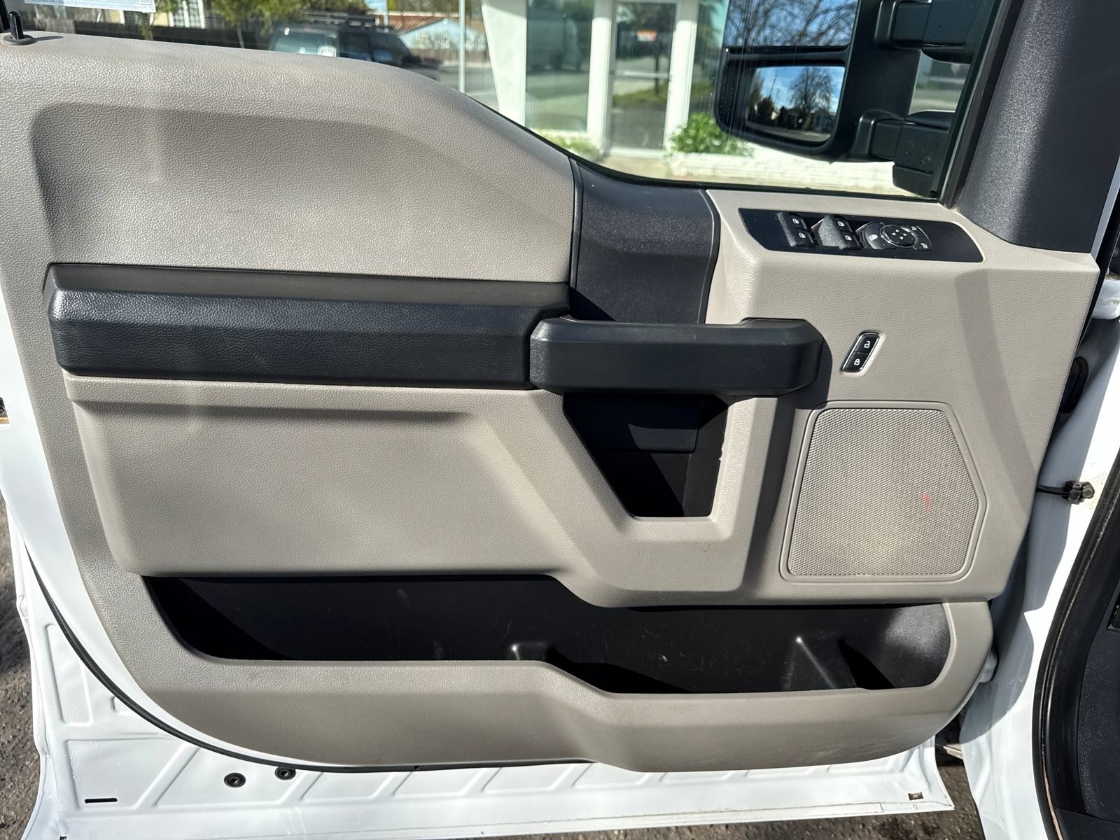 Used 2022 Ford F250 XL w/ Power Equipment Group image 10