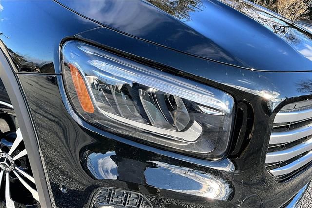 Used 2025 Mercedes-Benz GLB 250 4MATIC image 34