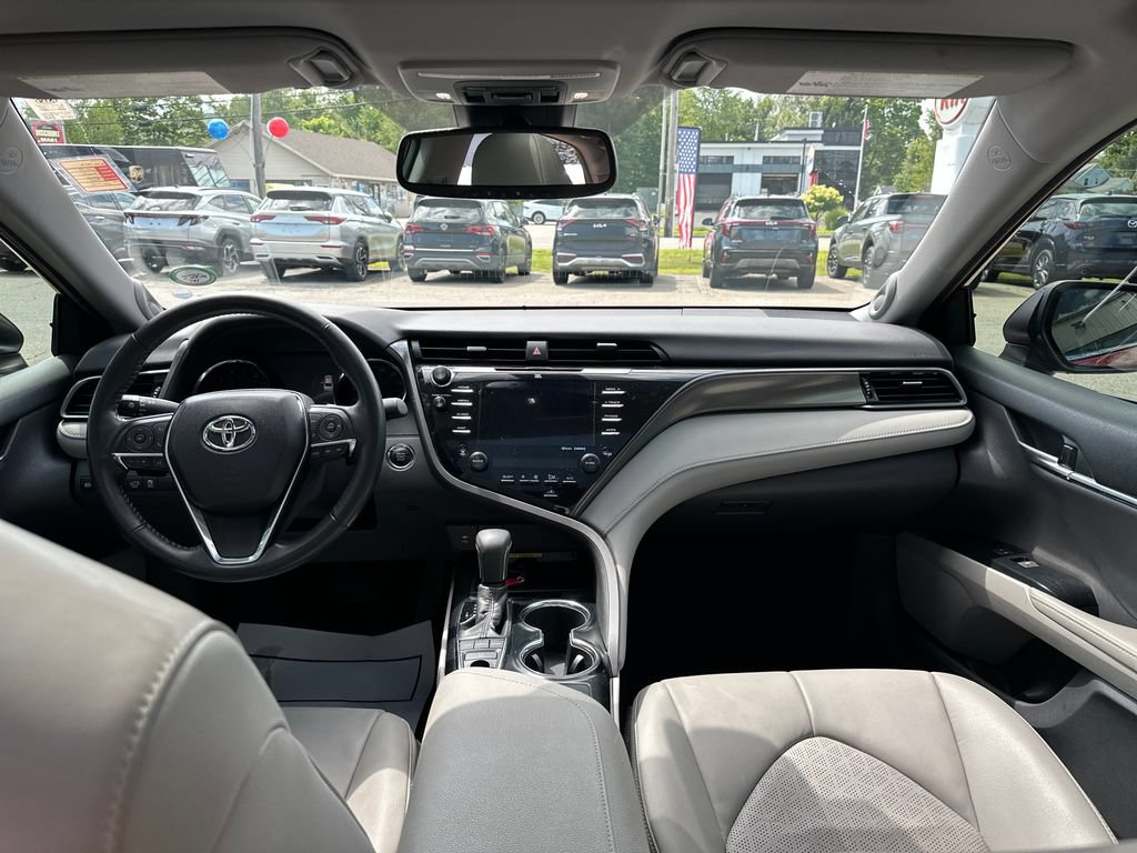 Used 2019 Toyota Camry XSE w/ Driver Assist Package FWD image 12
