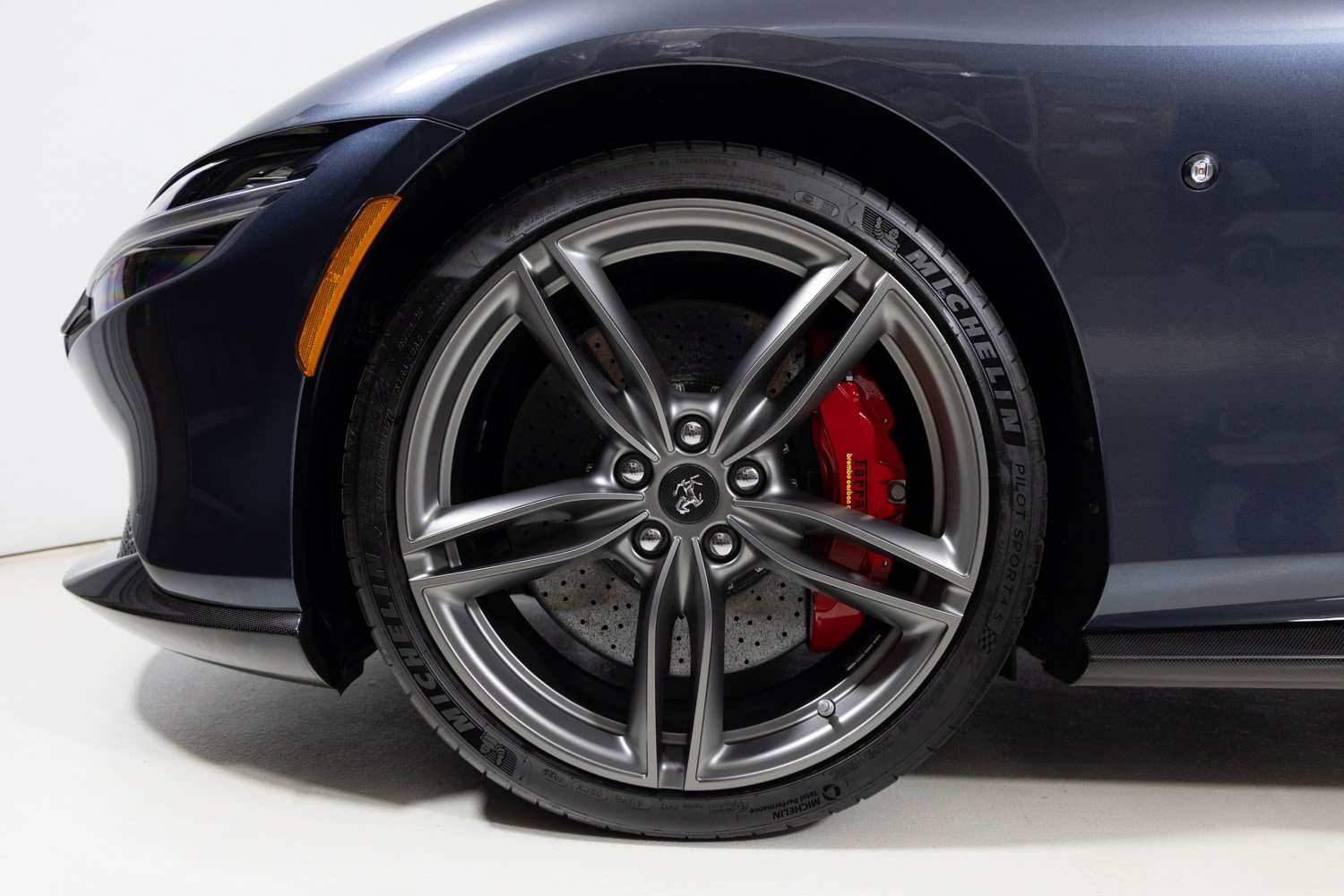 Used 2021 Ferrari Roma RWD image 12