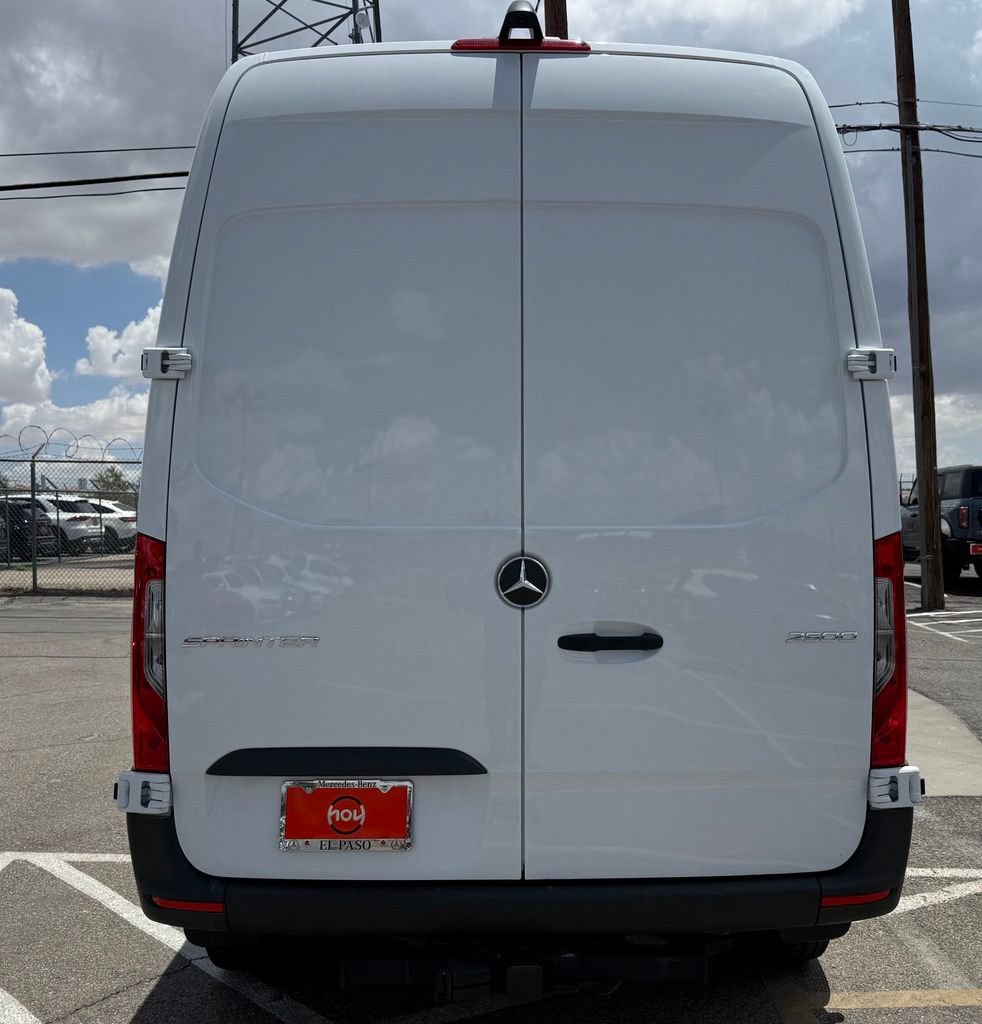 Used 2026 Mercedes-Benz Sprinter 2500 image 8