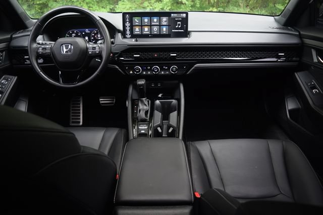 Used 2023 Honda Accord Sport image 7