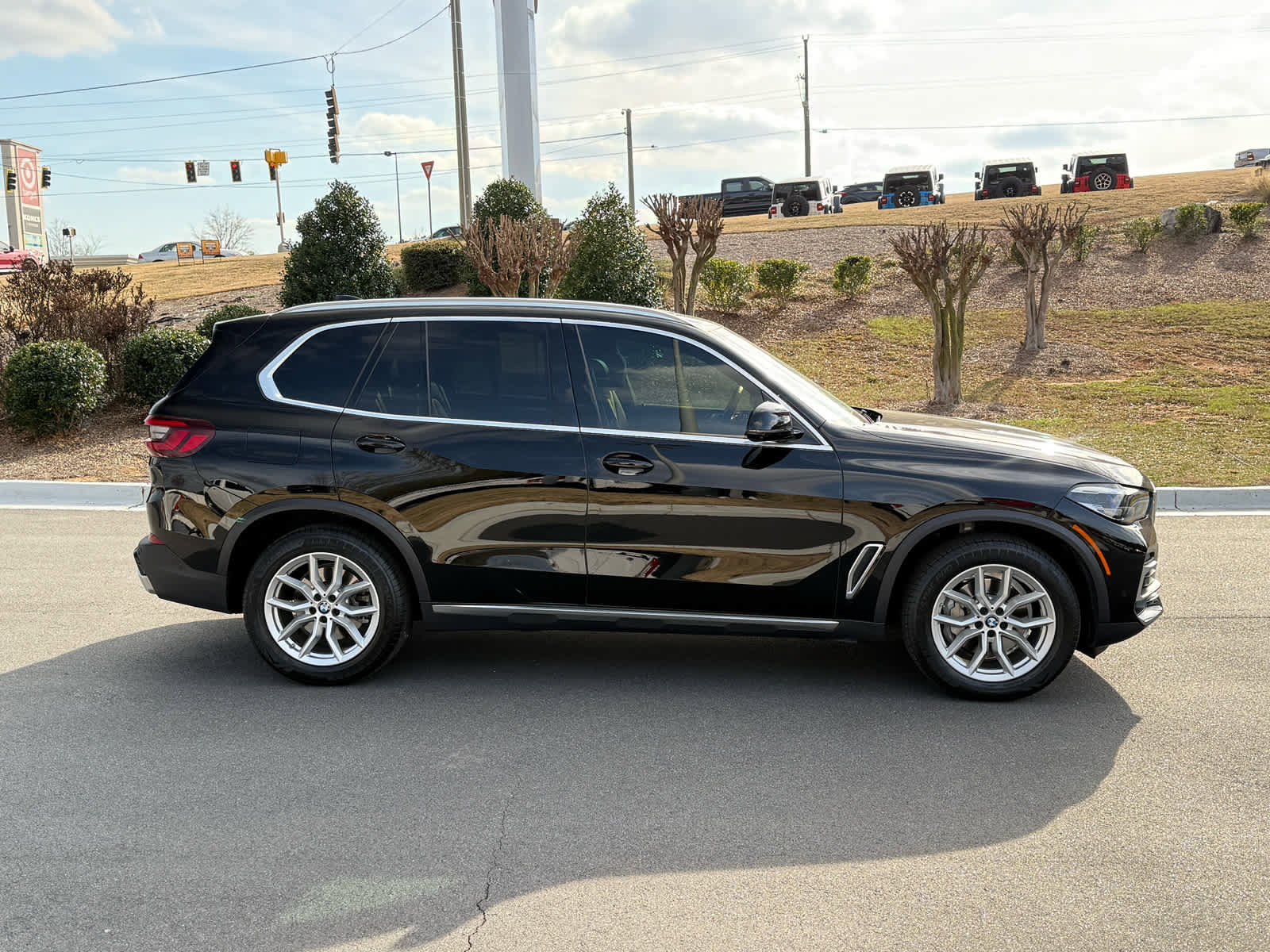 Used 2023 BMW X5 xDrive40i w/ Premium Package image 6