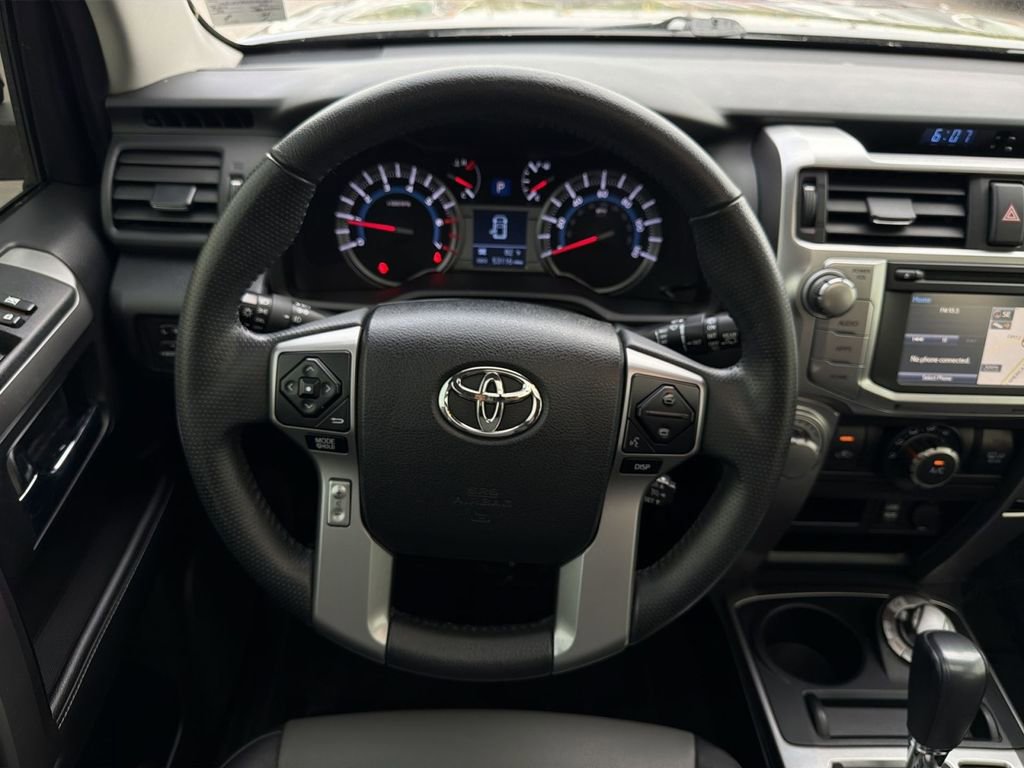 Used 2018 Toyota 4Runner SR5 Premium AWD/4WD image 28