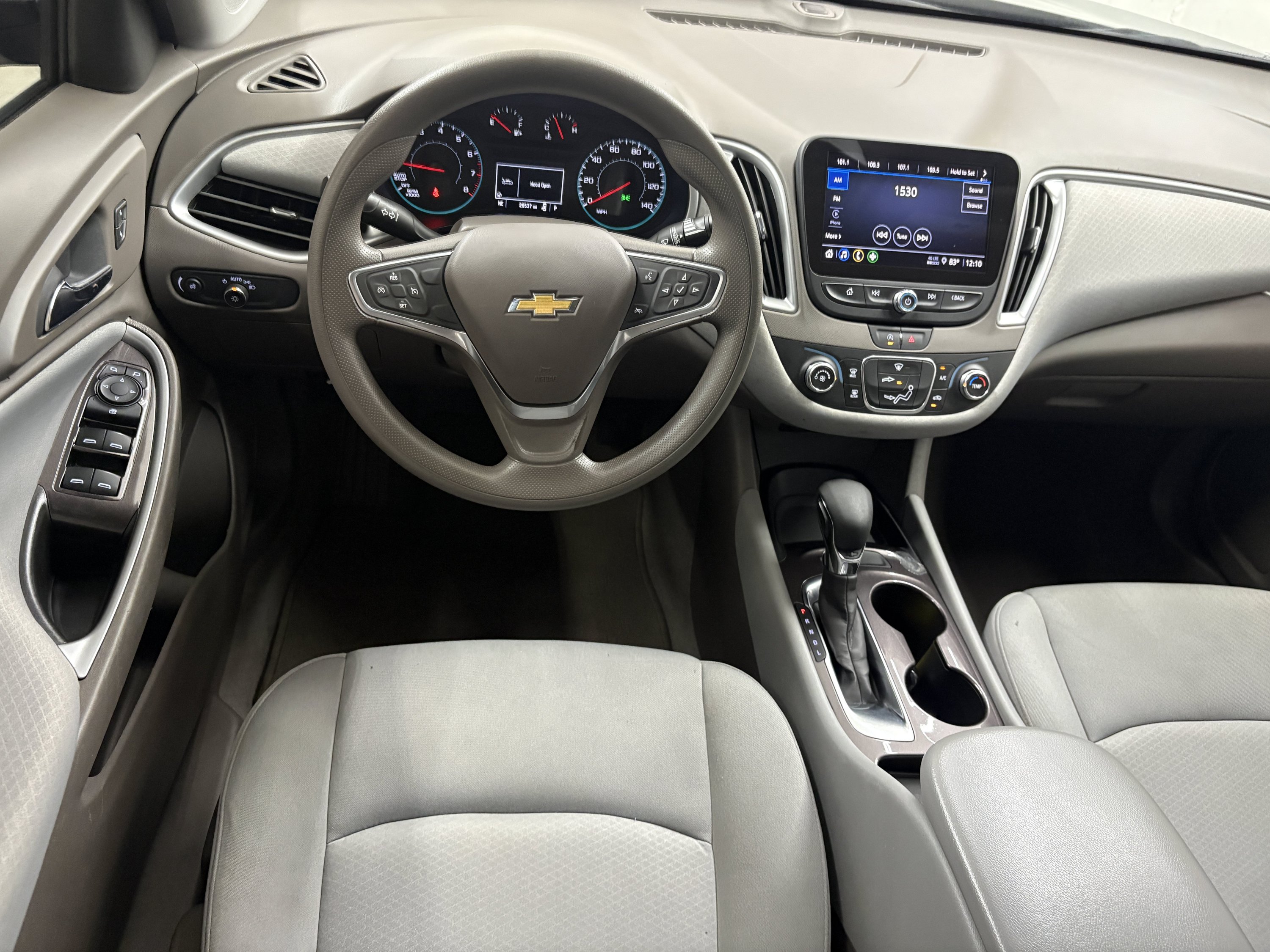 Used 2022 Chevrolet Malibu LS FWD image 9