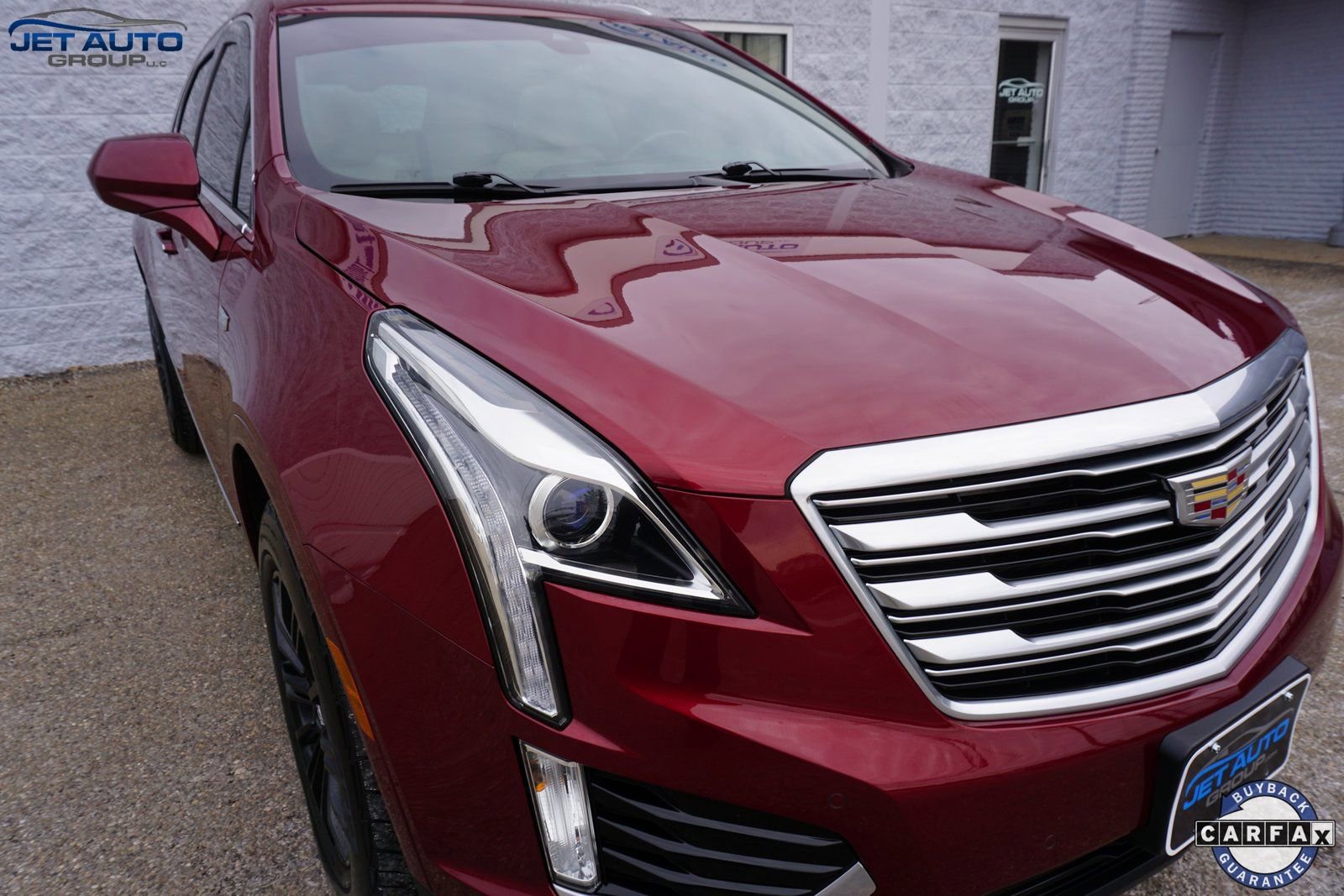 Used 2018 Cadillac XT5 Luxury w/ Driver Awareness Package image 7