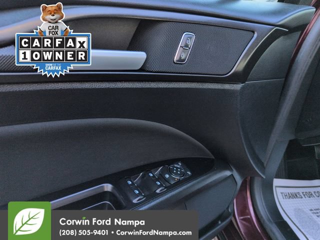 Used 2018 Ford Fusion SE w/ Equipment Group 201A FWD image 11
