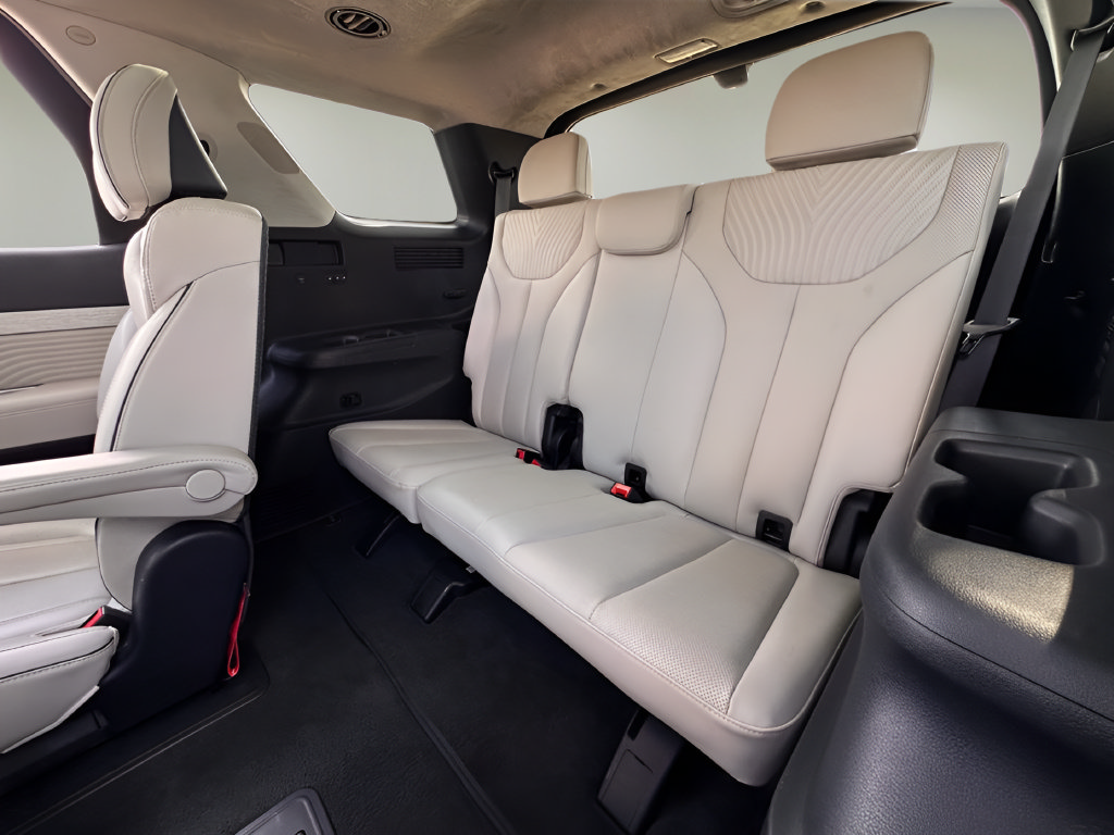 Used 2024 Hyundai Palisade Calligraphy FWD image 15