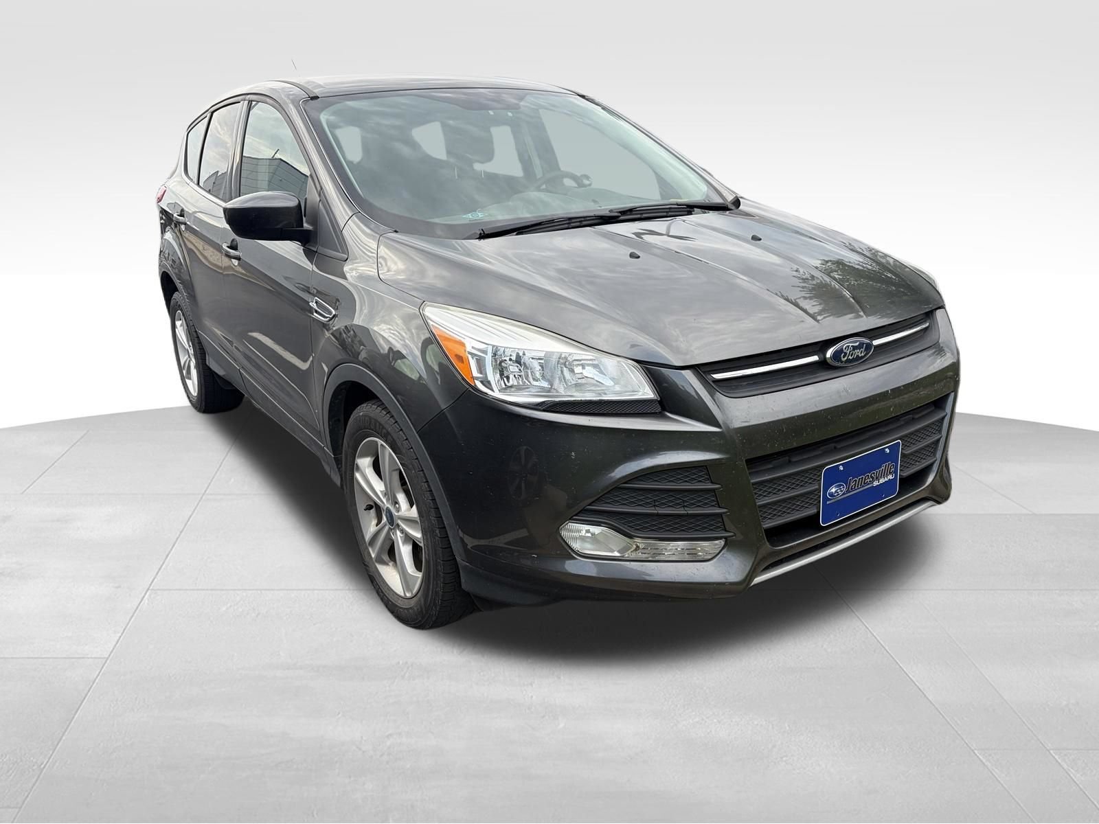Used 2016 Ford Escape SE FWD image 1