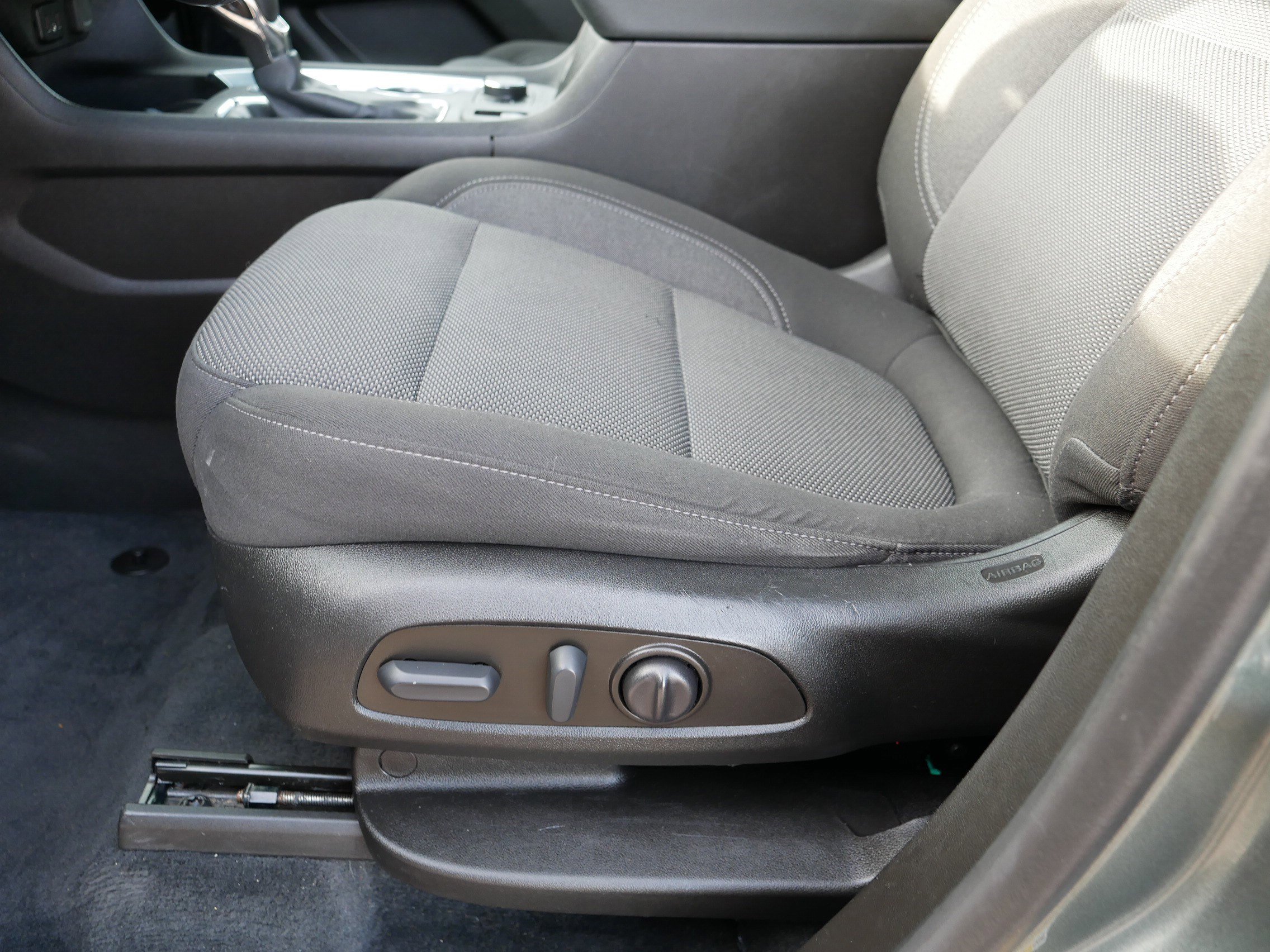 Used 2023 Chevrolet Traverse LT image 20