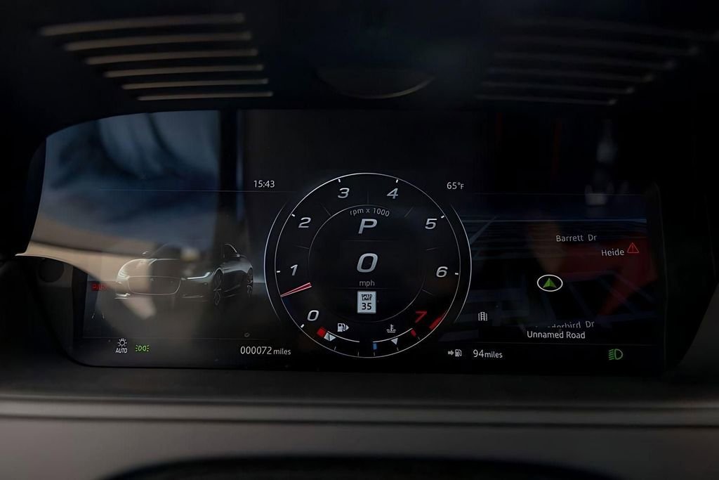 Used 2024 Jaguar F-TYPE R AWD/4WD image 31