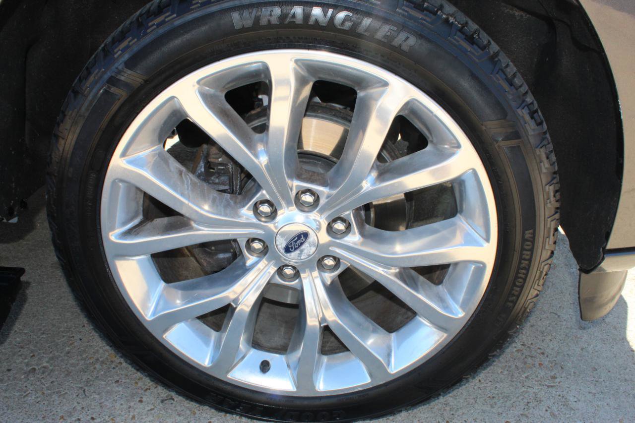 Used 2018 Ford Expedition Platinum image 40