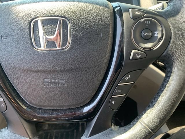 Used 2016 Honda Pilot Touring image 14