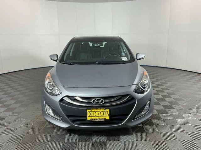Used 2015 Hyundai Elantra GT w/ Option Group 03 FWD image 2