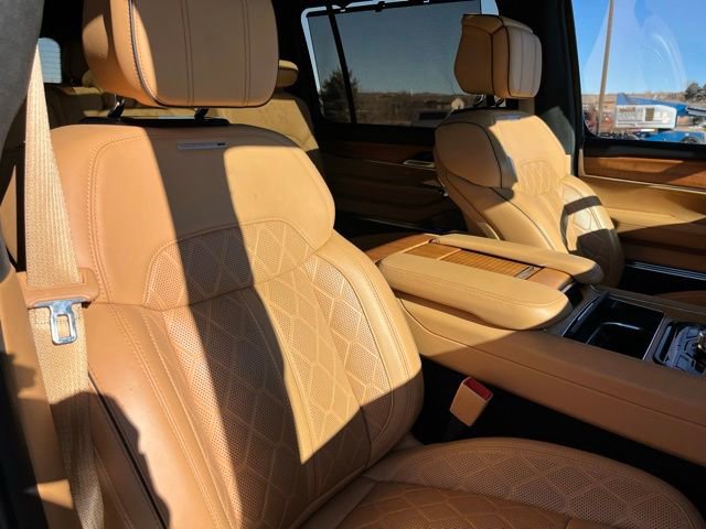Used 2022 Jeep Grand Wagoneer Series III w/ Flexible Seating Group image 26