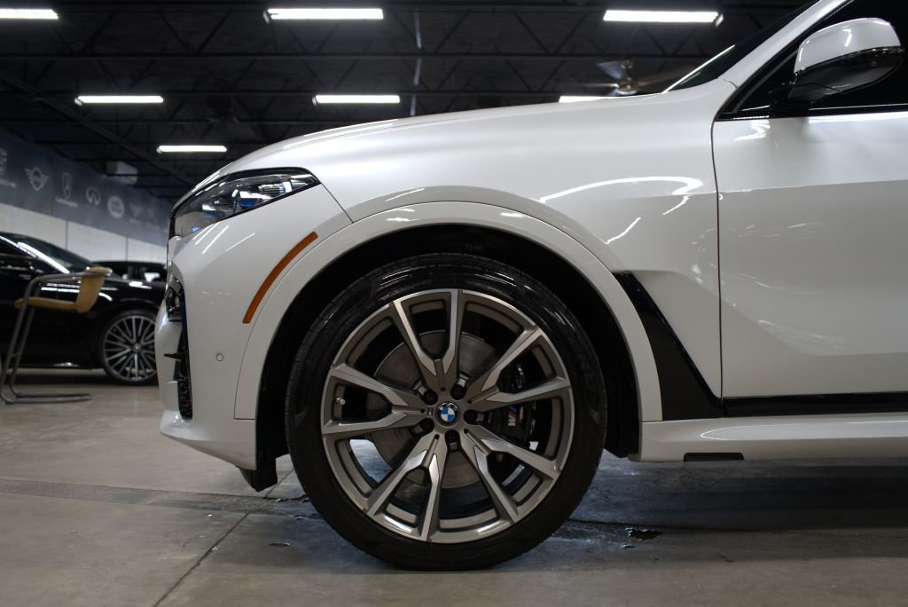 Used 2022 BMW X7 M50i AWD/4WD image 37