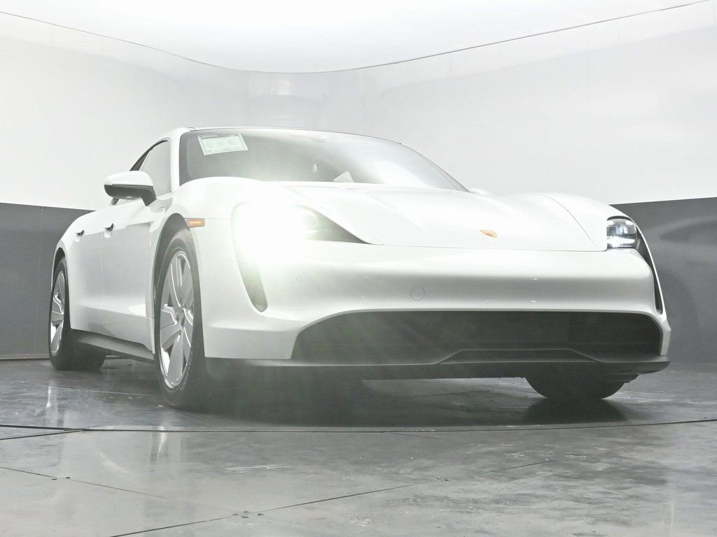 Used 2022 Porsche Taycan image 50