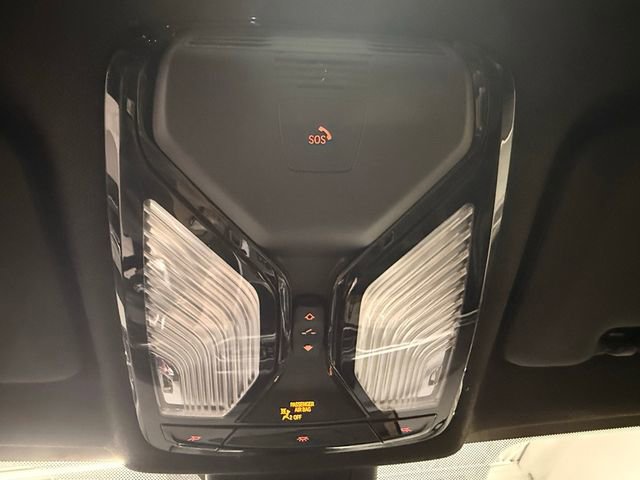 Used 2022 BMW X5 xDrive40i w/ Climate Comfort Package image 39