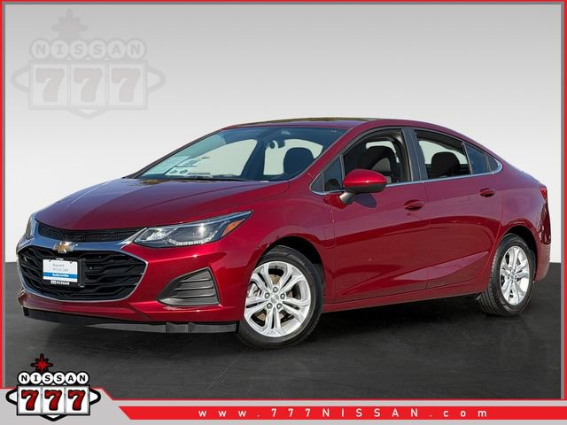 Used 2019 Chevrolet Cruze LT image 1