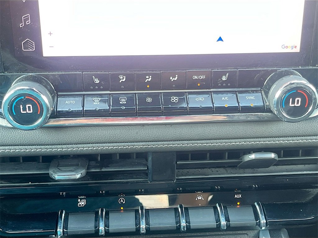 Used 2023 Chevrolet Colorado LT w/ LT Convenience Package II image 16