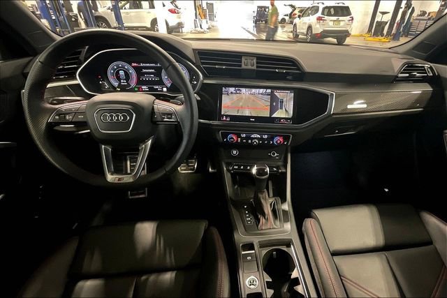Certified 2025 Audi Q3 2.0T Premium Plus w/ Premium Plus Package AWD/4WD image 15