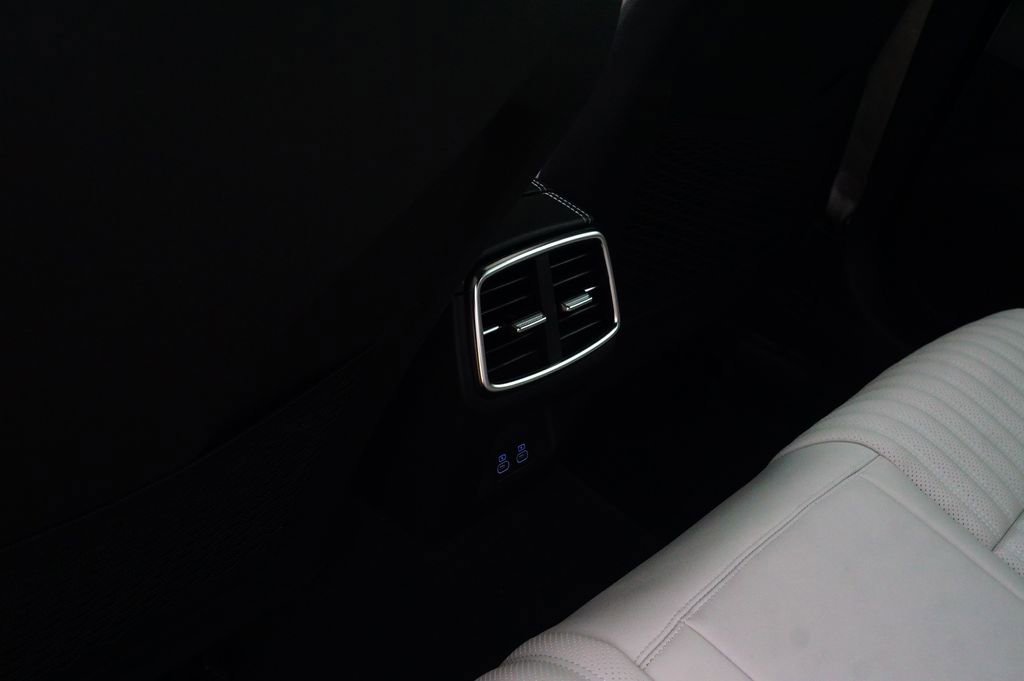 New 2025 Genesis G70 2.5T w/ Sport Prestige Package image 19