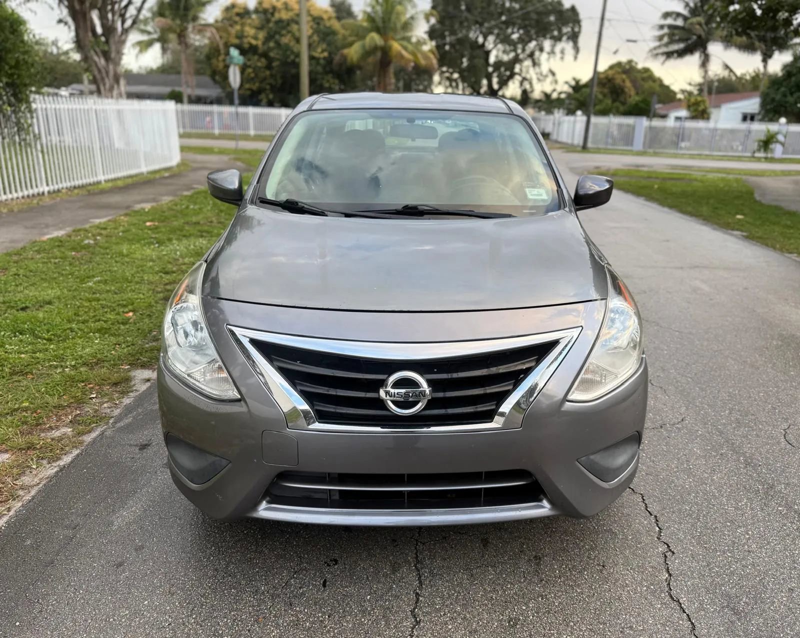 Used 2019 Nissan Versa SV image 5
