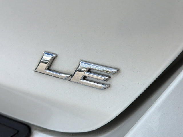 Used 2012 Toyota Venza LE FWD image 33