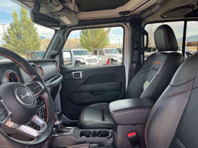 Used 2023 Jeep Gladiator Mojave w/ Cold Weather Group image 12