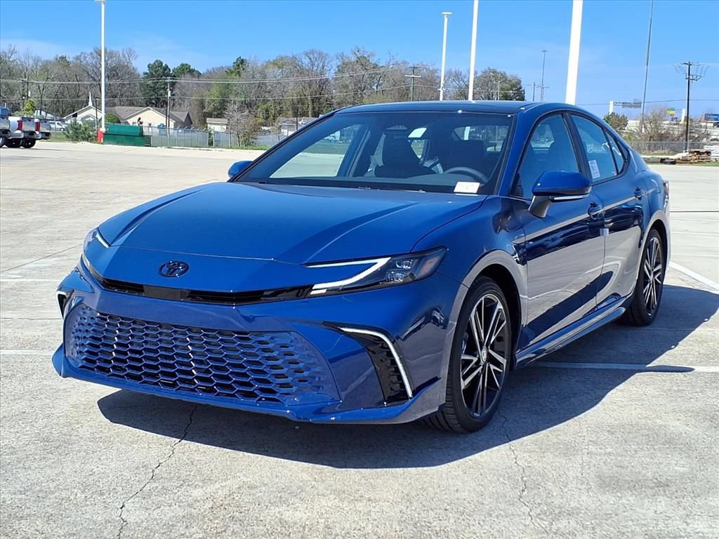 Used 2026 Toyota Camry XSE FWD image 3